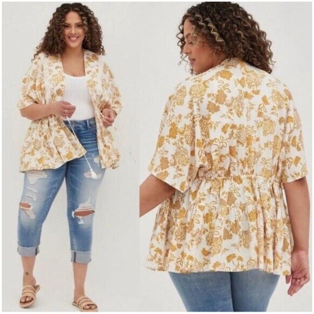 Torrid Floral Yellow Kimono‎ Tie Front Crochet Lace 100% Viscose Boho, Size 4